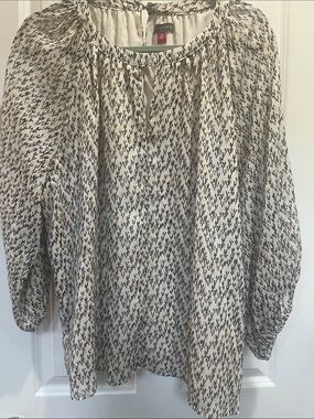 Vince Camuto Cream and Black Printed Blouse with Gold and Silver threading.
